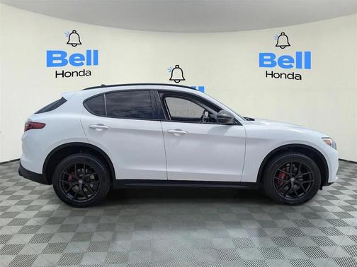 2019 Alfa Romeo Stelvio Sport
