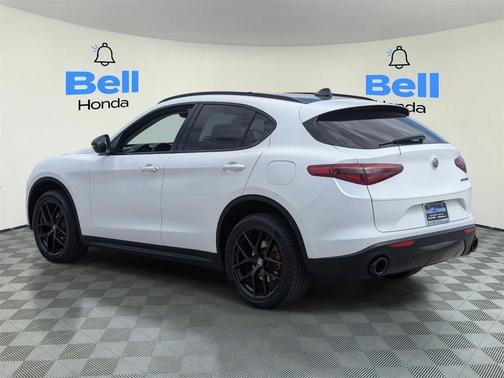 2019 Alfa Romeo Stelvio Sport