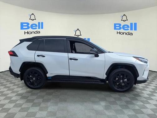 2023 Toyota RAV4 Hybrid SE