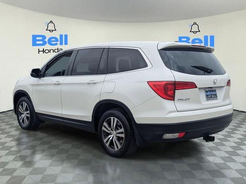 White Diamond Pearl 2017 Honda Pilot EX-L