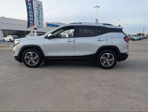 2021 GMC Terrain SLT