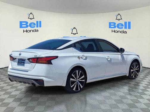 2020 Nissan Altima SR FWD