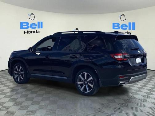 2024 Honda Pilot Touring 8-Passenger
