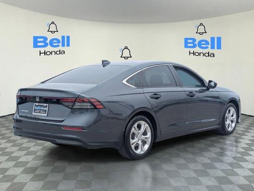2025 Honda Accord LX 1.5T