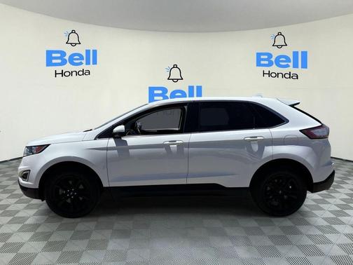Oxford White 2018 Ford Edge SEL