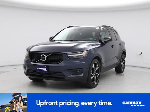 2022 Volvo XC40 T5 R-Design