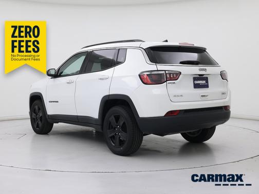 White 2022 Jeep Compass Latitude
