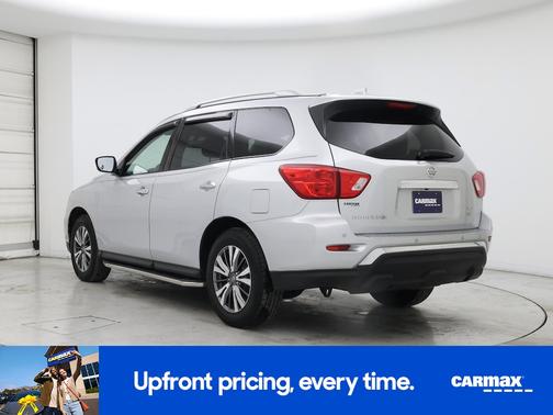 2019 Nissan Pathfinder SV