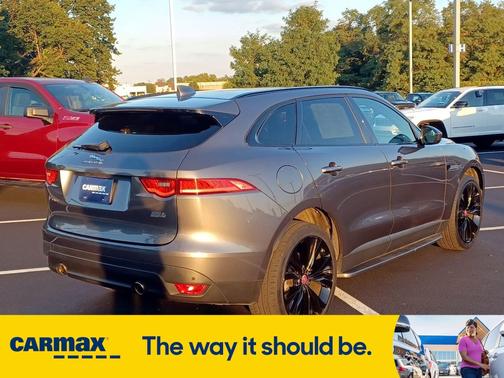 2017 Jaguar F-PACE Prestige