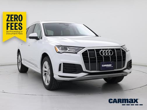 White 2023 Audi Q7 Premium