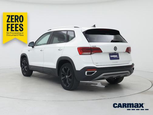 White 2024 Volkswagen Taos SE