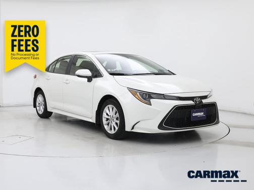 White 2020 Toyota Corolla XLE