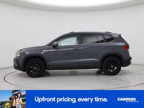 Gray 2023 Volkswagen Taos SE