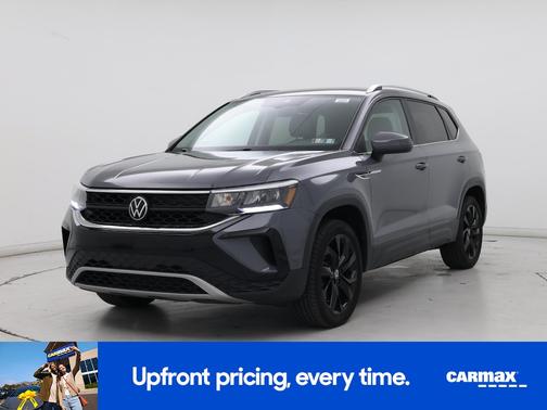 Gray 2023 Volkswagen Taos SE