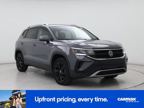 Gray 2023 Volkswagen Taos SE