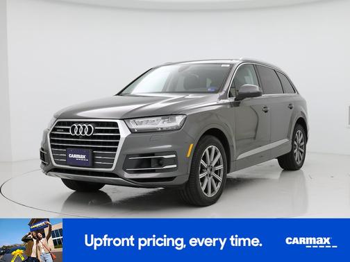 Gray 2019 Audi Q7 Prestige