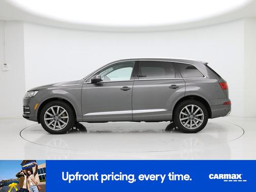 Gray 2019 Audi Q7 Prestige