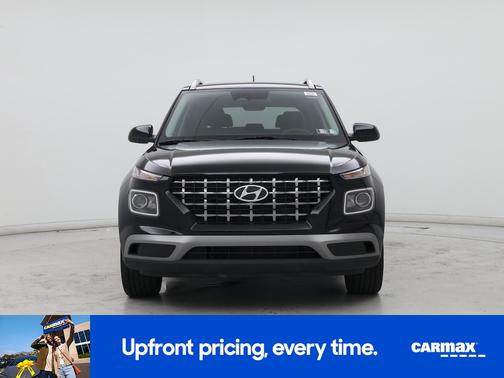 Black 2023 Hyundai VENUE SEL