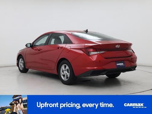 Red 2021 Hyundai ELANTRA SE