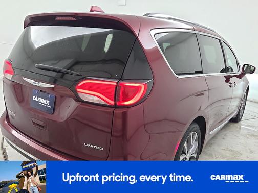 Red 2017 Chrysler Pacifica Limited