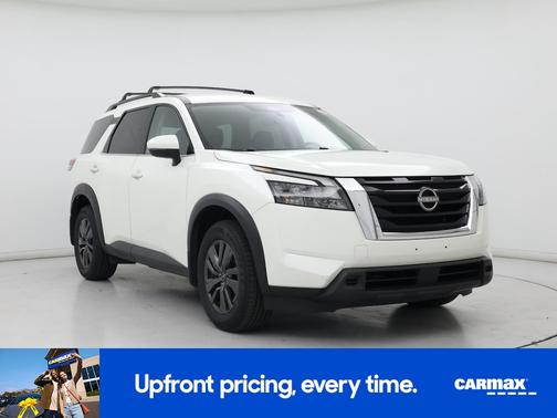 2023 Nissan Pathfinder SV