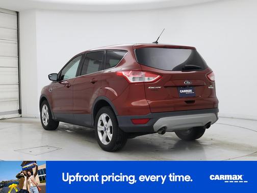 Red 2014 Ford Escape SE
