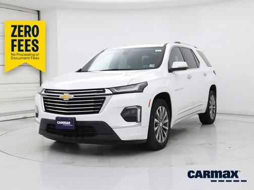 White 2023 Chevrolet Traverse Premier