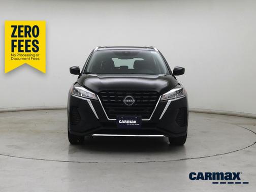 Black 2023 Nissan Kicks SV