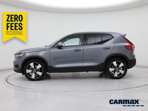 Gray 2019 Volvo XC40 T5 Momentum