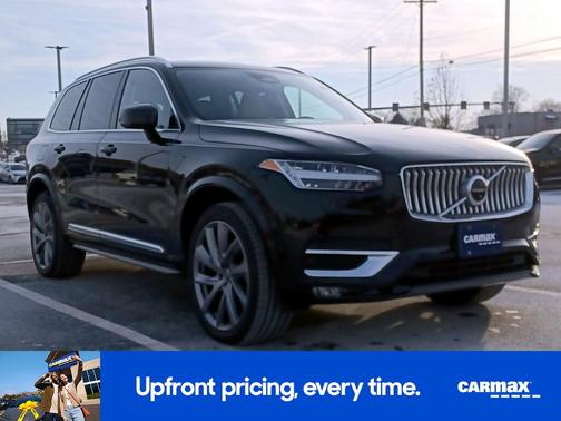 2023 Volvo XC90 B6 Plus