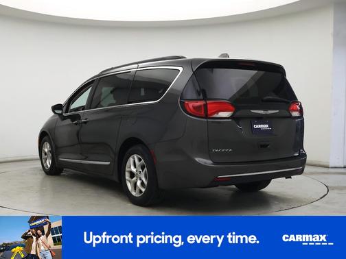 Gray 2017 Chrysler Pacifica Touring L
