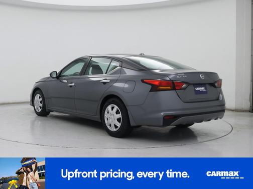 Gray 2019 Nissan Altima S