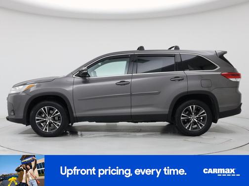 Gray 2019 Toyota Highlander LE