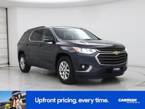 Gray 2020 Chevrolet Traverse LT Leather
