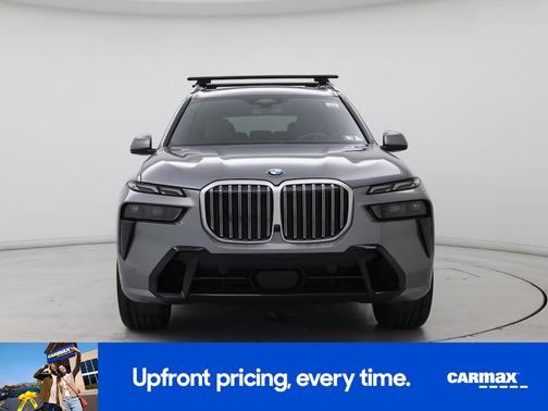 Gray 2023 BMW X7 xDrive40i
