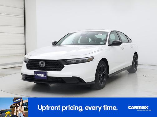White 2025 Honda Accord SE