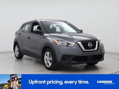 Gray 2020 Nissan Kicks S