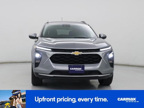 Gray 2025 Chevrolet Trax LT