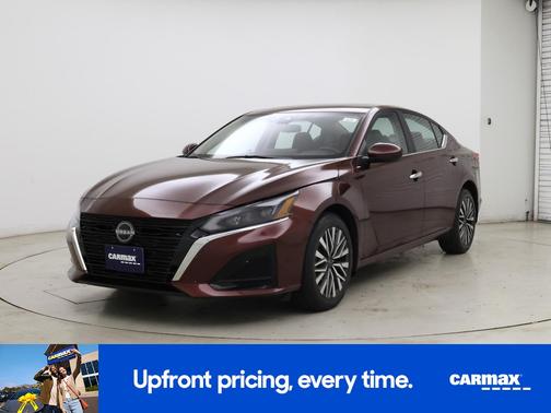 Burgundy 2023 Nissan Altima SV