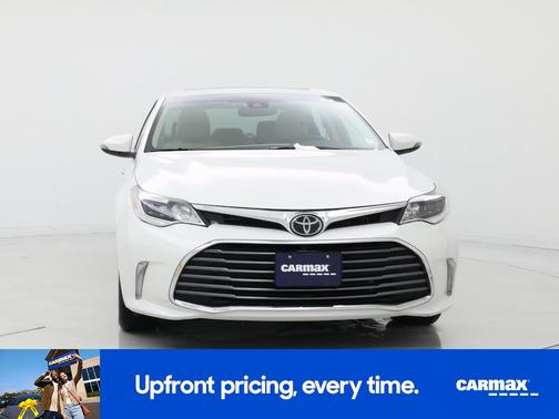 White 2017 Toyota Avalon XLE Premium