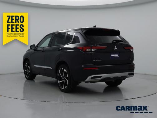 Black 2022 Mitsubishi Outlander SE