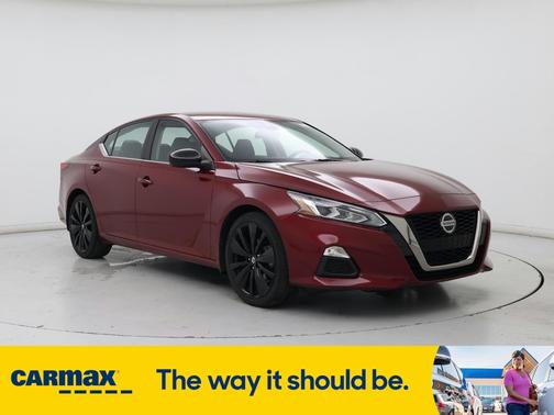 2022 Nissan Altima SR