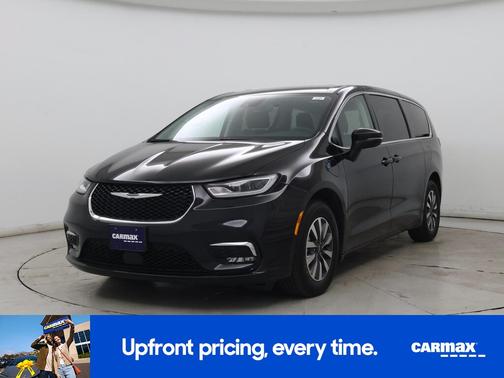 Black 2023 Chrysler Pacifica Hybrid Touring L