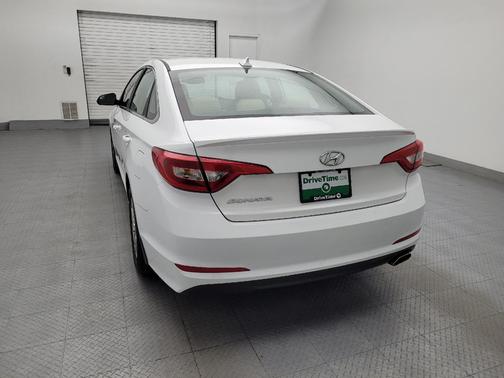 Quartz White Pearl 2017 Hyundai SONATA SE
