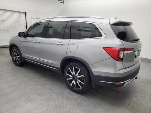 2019 Honda Pilot Touring 8-Passenger