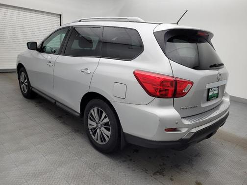 2017 Nissan Pathfinder SV