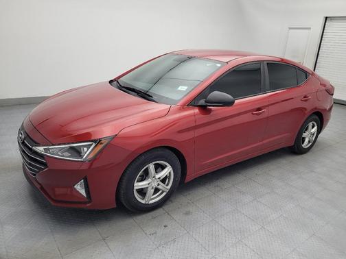 2019 Hyundai ELANTRA SE