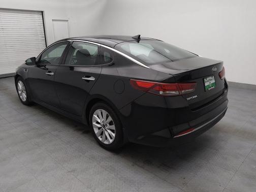 2018 Kia Optima S