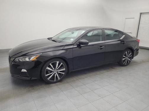 2020 Nissan Altima SR FWD