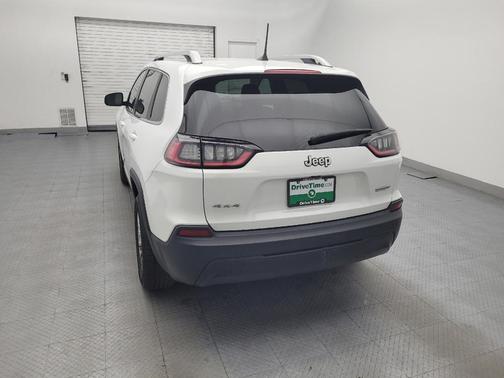 Bright White Clearcoat 2019 Jeep Cherokee Latitude Plus